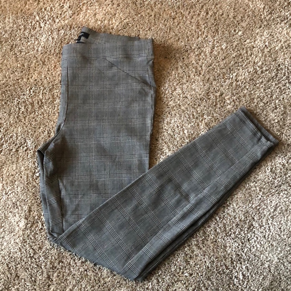 Simply Vera Skinny pants***SOLD****12-11-21